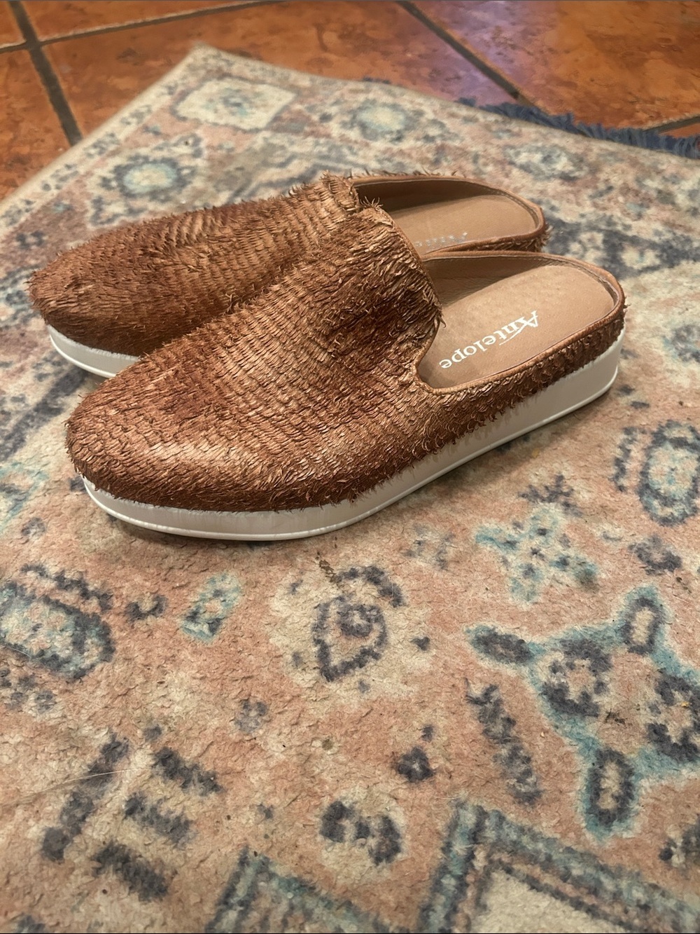 Antelope Tan Woven Slip-On Mule - Picture 2 of 13